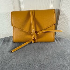 Glass Ladder & co Katherine Leather Tech Travel Roll Up Organizer Case Carmel